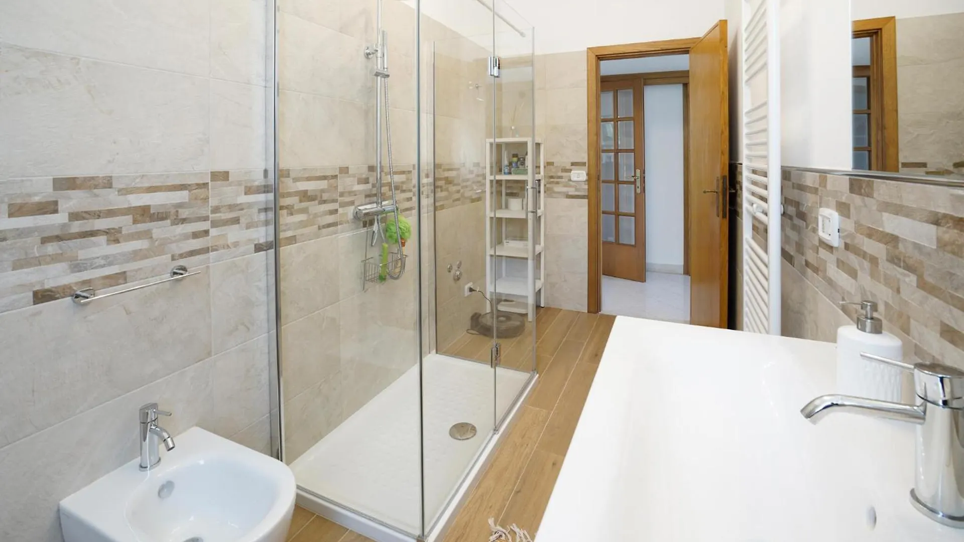 Stunning Home In Chianciano Terme With Wifi 0*,